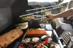 Broil King Crown 490 Gas BBQ with 4 Dual-Tube Burners, Side and Rotisserie Burner - Image 12