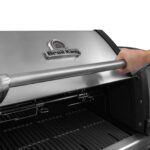 Broil King Imperial S590 IR Gas Barbecue with Infrared Side Burner and Rotisserie - Image 10