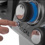 Broil King Regal S490 Pro IR Stainless Steel Gas BBQ with Infrared Side Burner and Rotisserie - Image 12