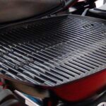 Weber Q2000 Portable Gas Barbecue in Black with 3.5 kW Stainless Steel Burner - Image 5